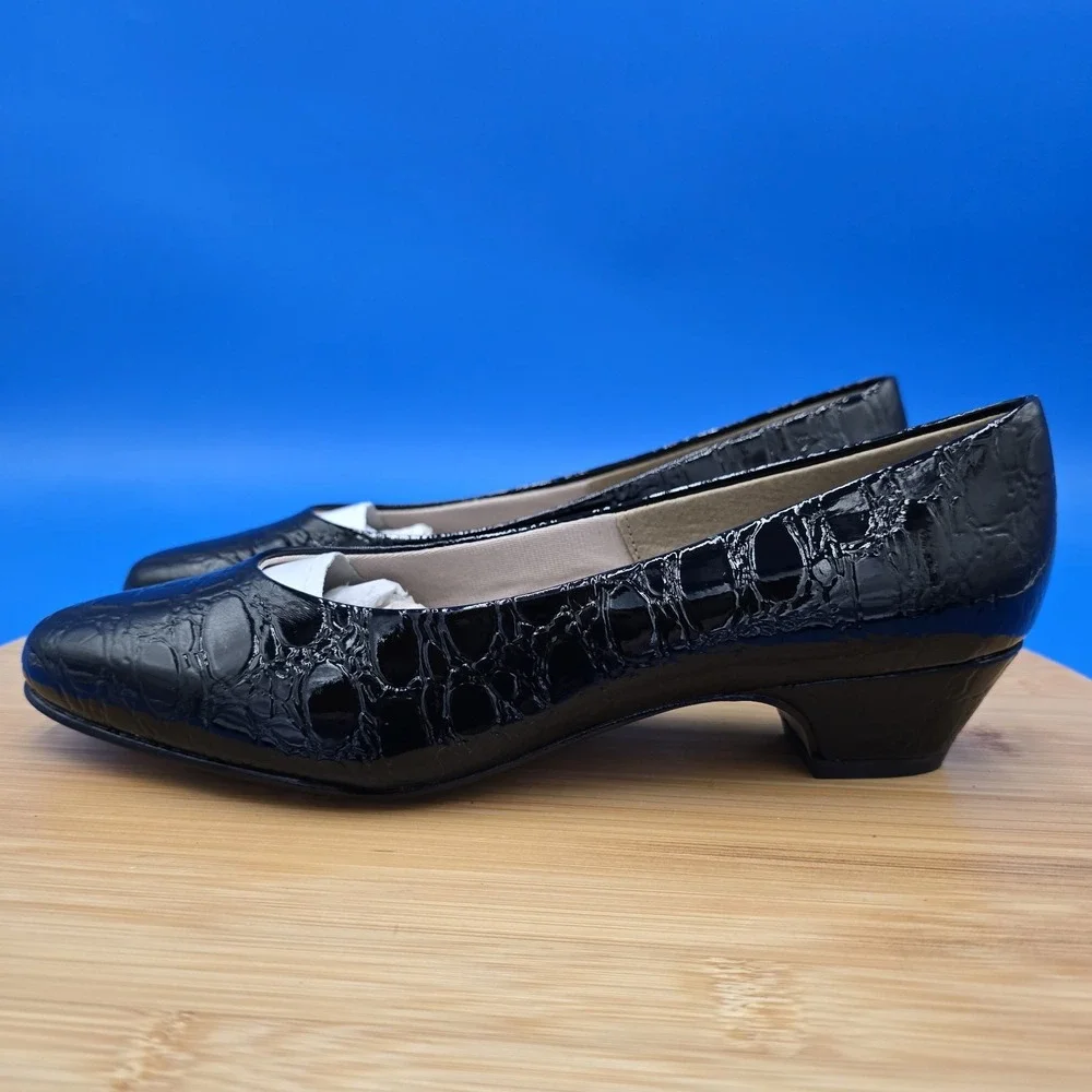 Soft Style Hushpuppies Black Patent Faux Croc‎ Low Heel Pumps Women's 6.5M NWOB